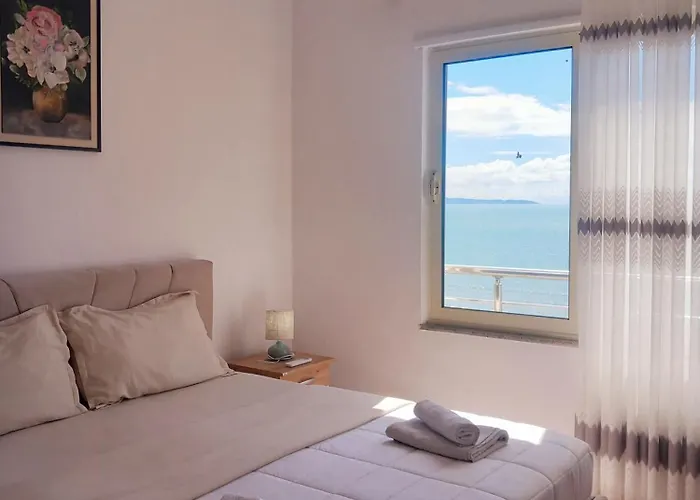 Amaris Ii Apartment